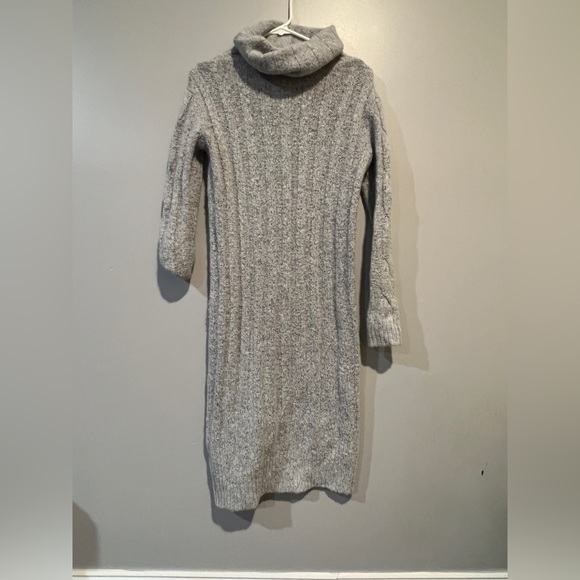 Soft gray women’s sweater dress. Great condition. - Picture 6 of 6